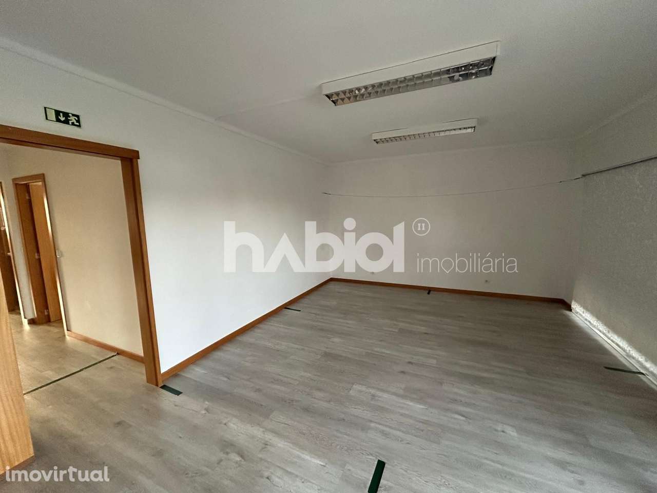 Espaço para serviços no 1º andar, centro Barcelos - Grande imagem: 3/7