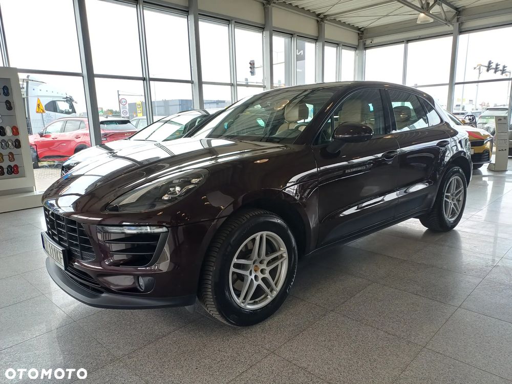 Porsche Macan Standard - 1