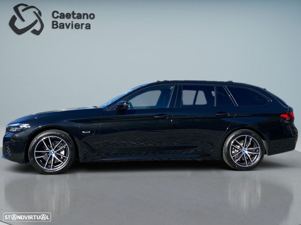 BMW 530 e Pack Desportivo M - 27