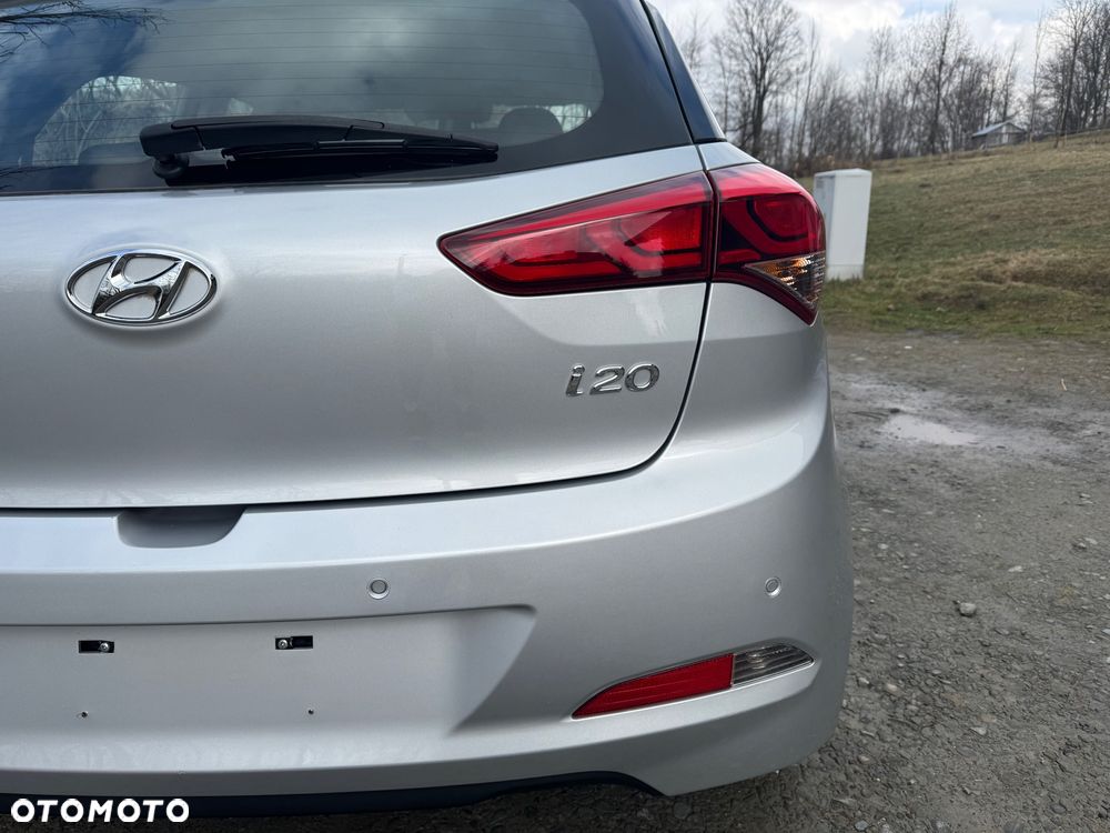 Hyundai i20 1.1 CRDi 5 Star Edition - 10