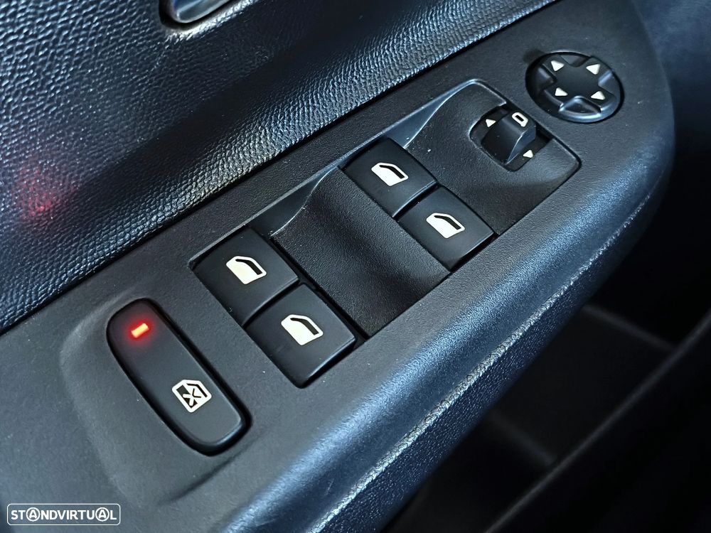 Opel Corsa 1.2 T GS - 25