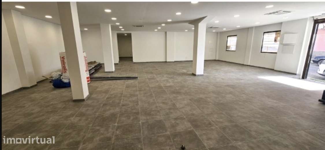 ARRENDAMENTO ARMAZÉM / ESPAÇO COMERCIAL / BAIRRO DA MILHARADA, FAMÕES - Grande imagem: 3/8