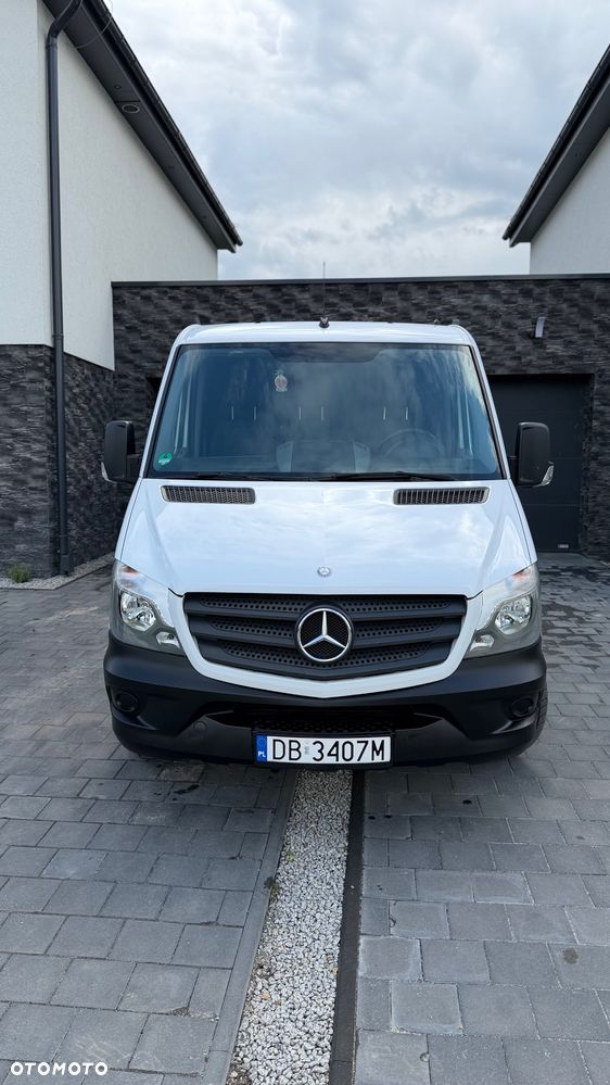 Mercedes-Benz Sprinter - 2