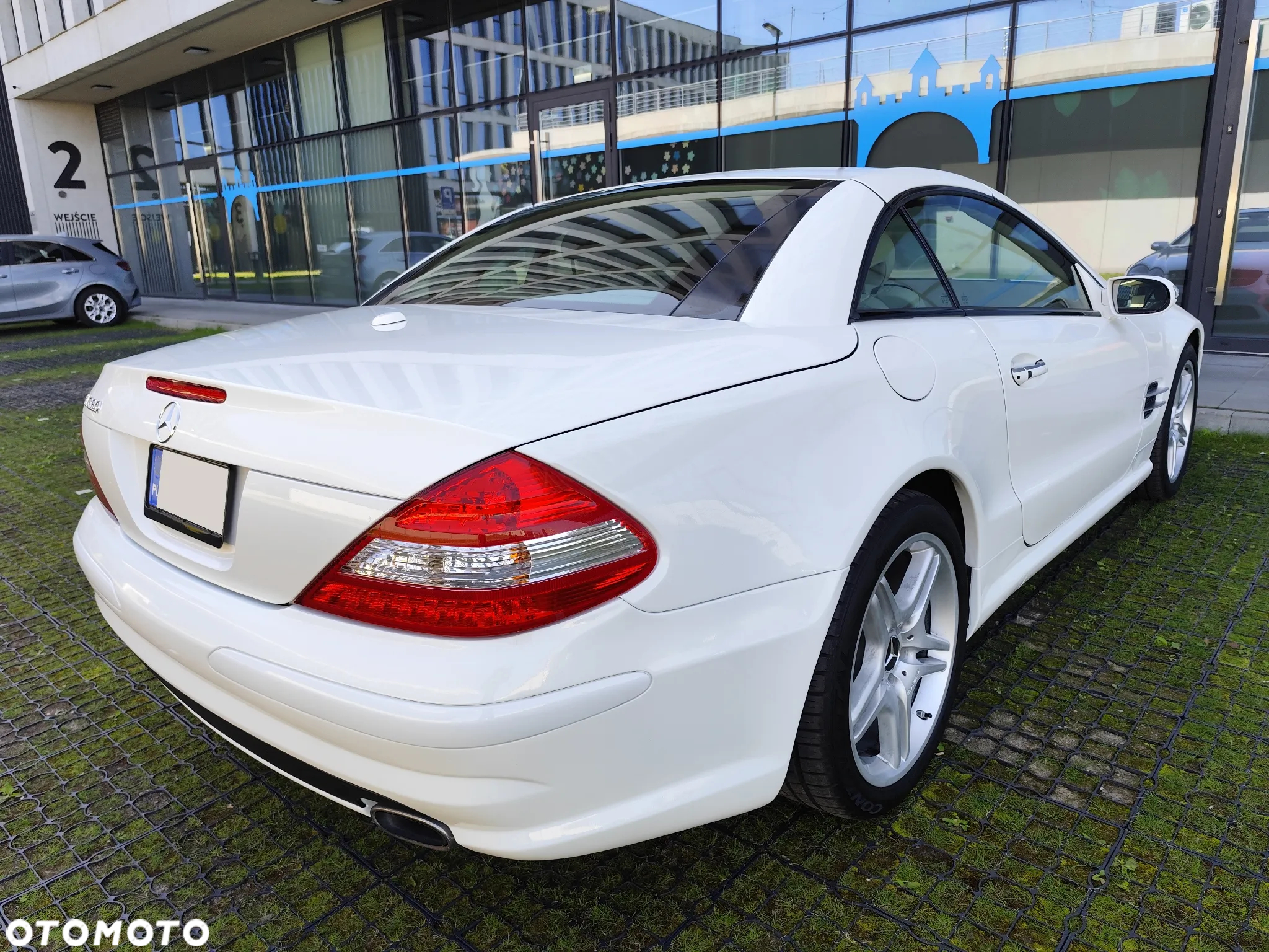 Mercedes-Benz SL - 18