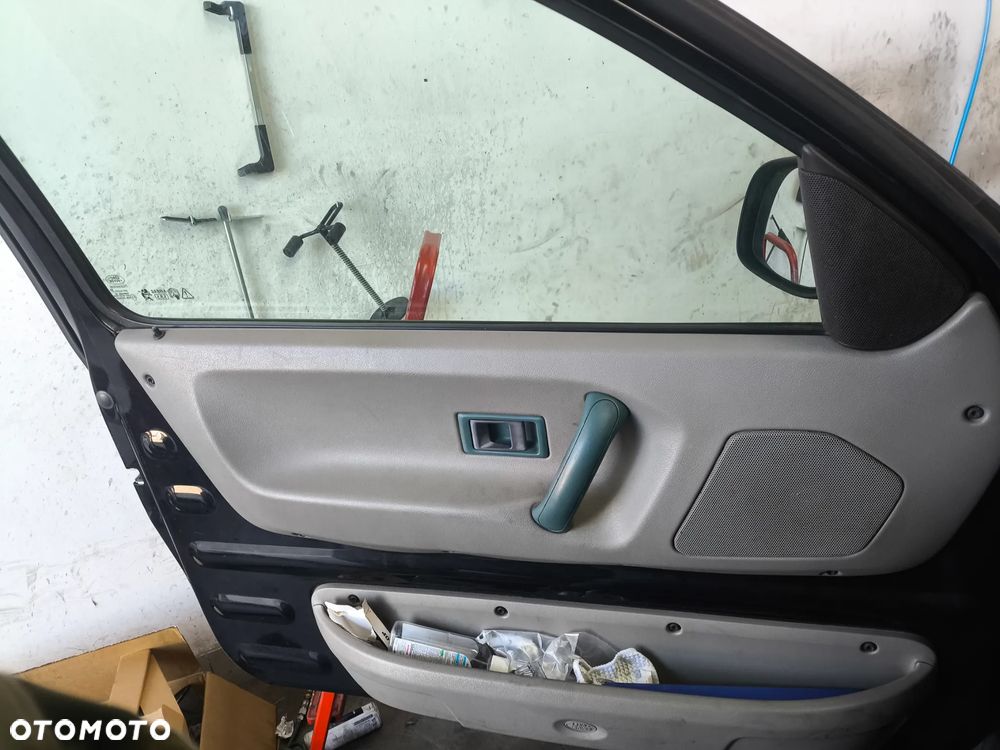 Land Rover Freelander 2.0 D - 29