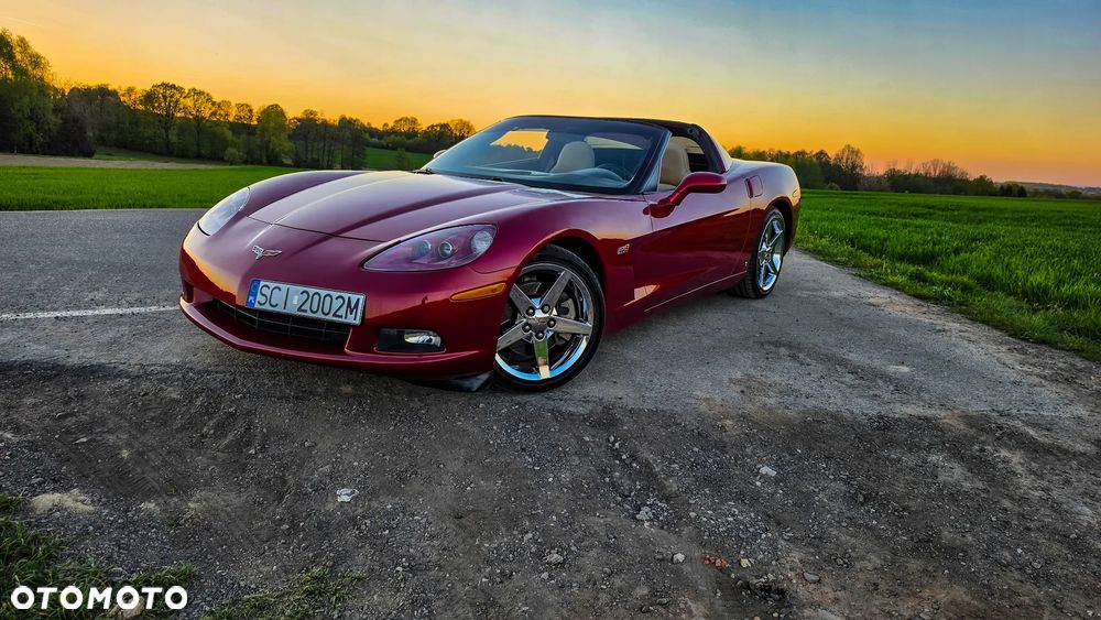 Chevrolet Corvette - 14