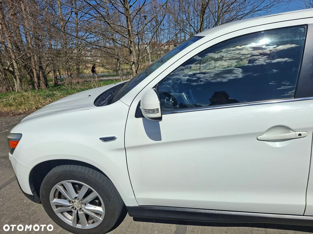 Mitsubishi ASX 1.6 Inform - 10