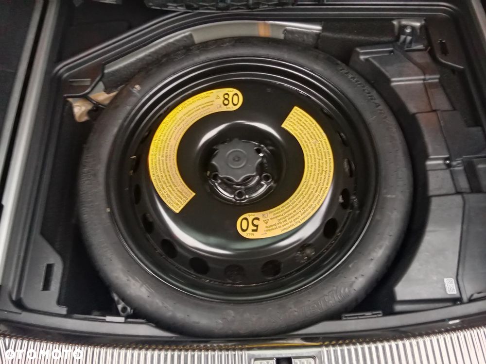 Audi A6 Avant 2.0 TDI Ultra DPF S tronic - 33