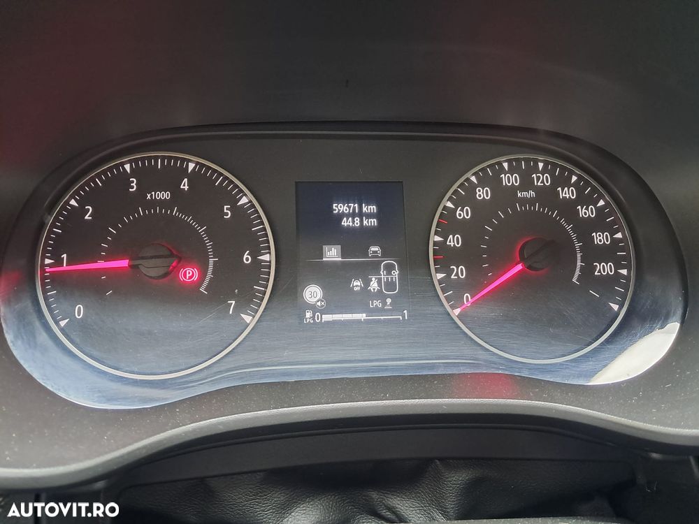 Dacia Logan ECO-G 100 MT5 Expression - 6