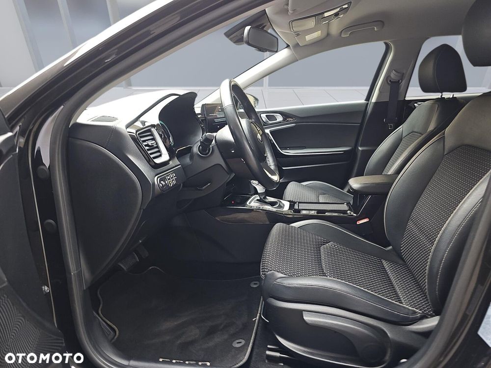 Kia Ceed 1.6 GDI PHEV L DCT - 9