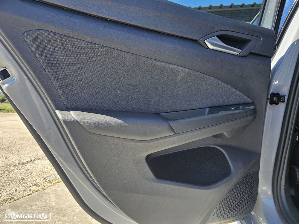 VW Golf 1.0 TSI Sportline - 48