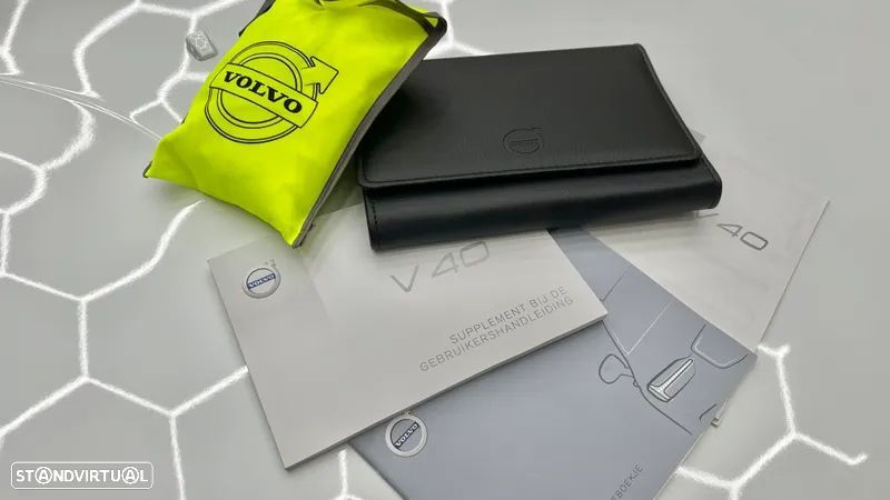 Volvo V40 2.0 D2 R-Design - 31