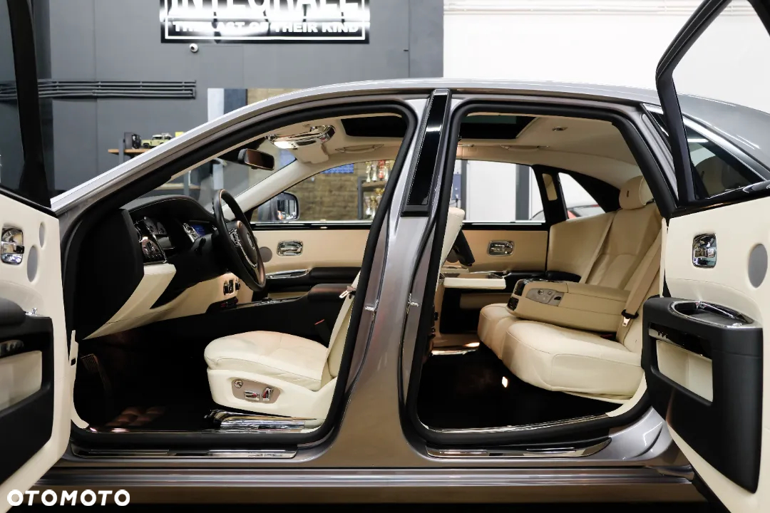 Rolls-Royce Ghost - 29