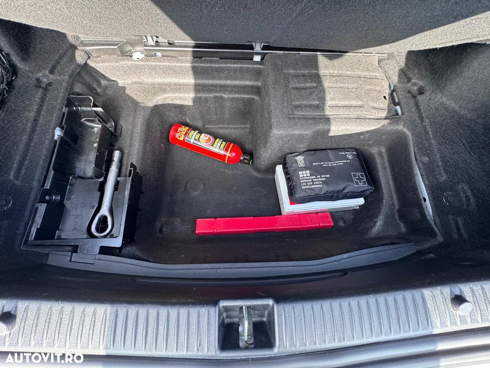 Mercedes-Benz C 200 9G-TRONIC - 31