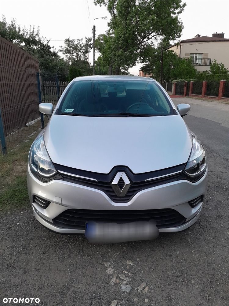 Renault Clio - 1
