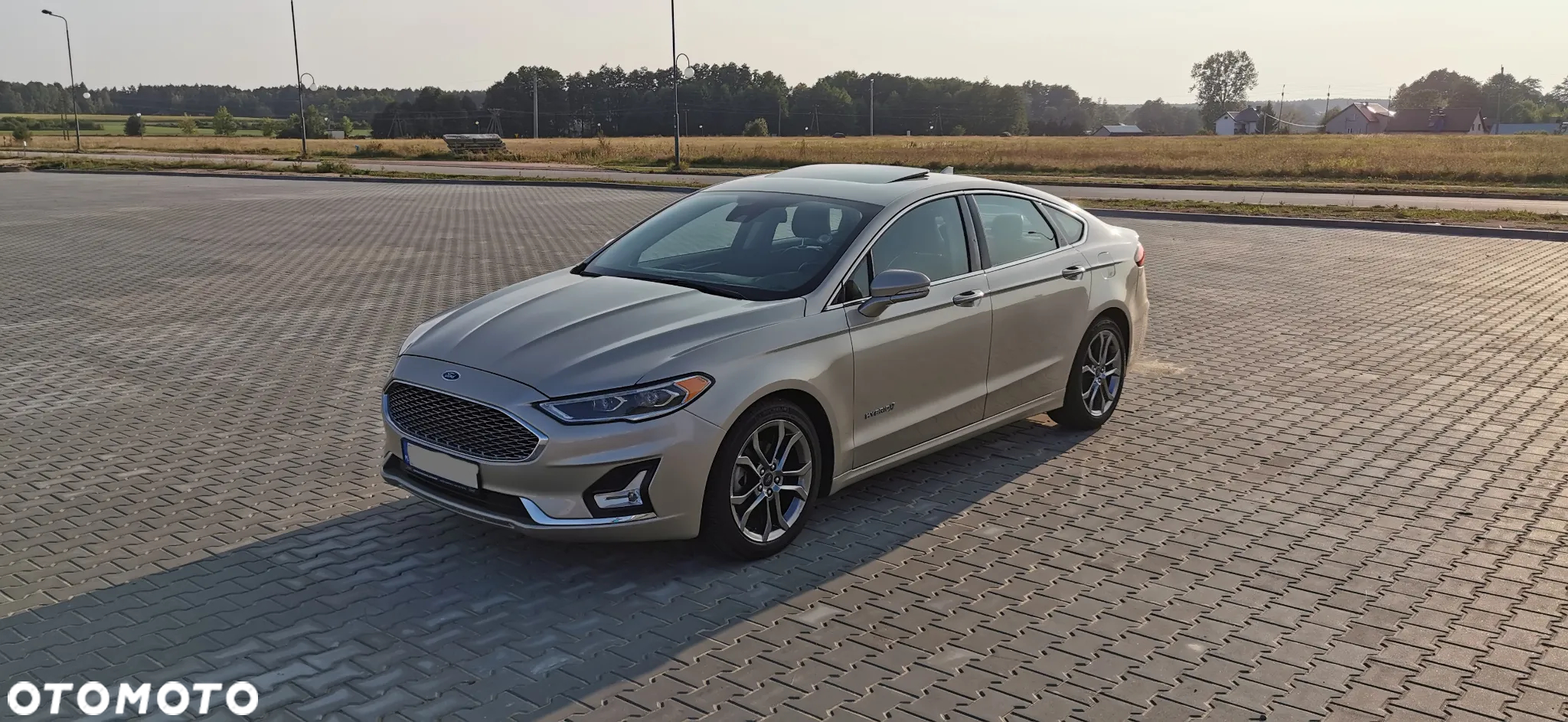 Ford Mondeo 2.0 Hybrid Titanium - 2