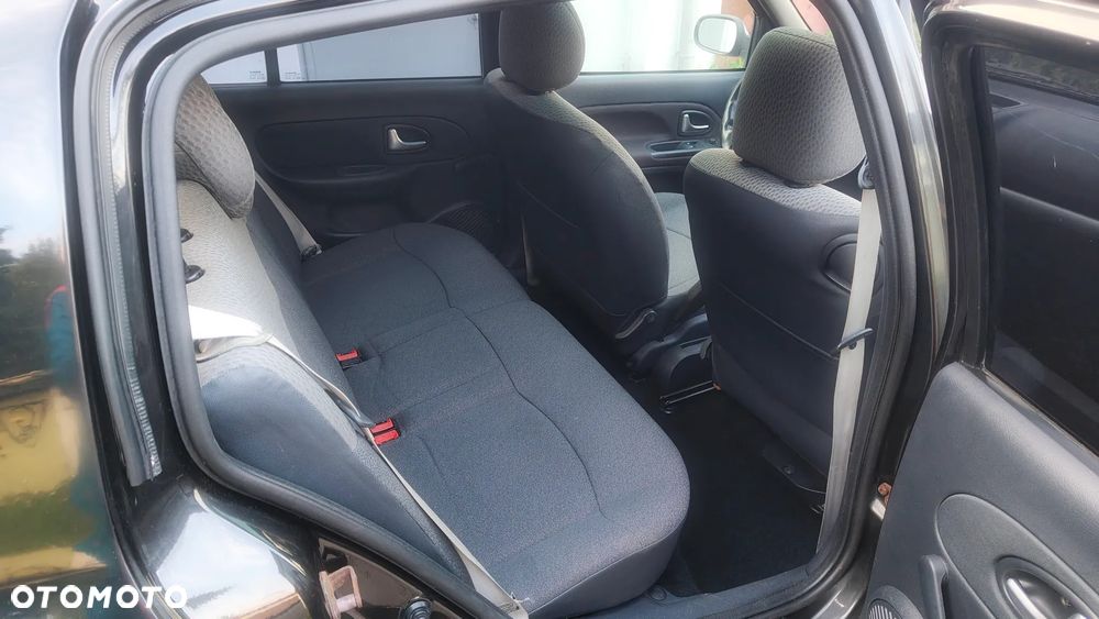Renault Clio - 13