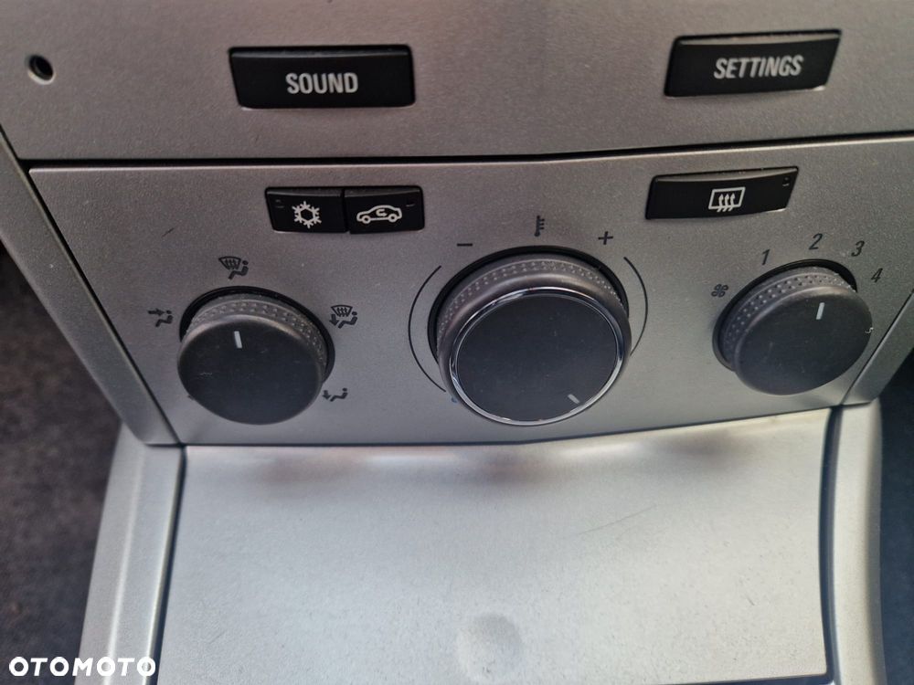 Opel Astra 1.4 Selection - 21