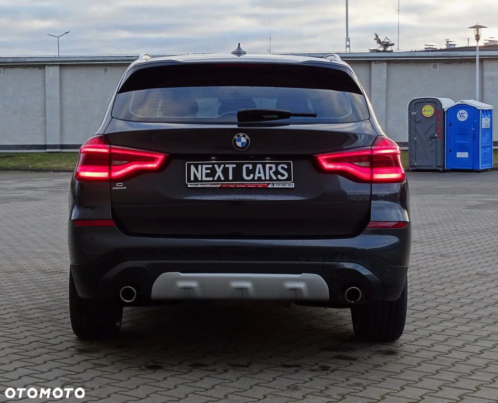 BMW X3 sDrive18d Luxury Line sport - 10