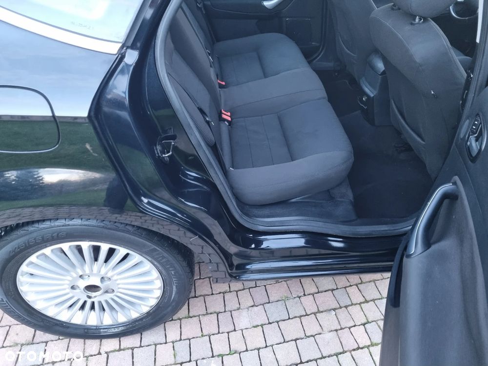 Ford Mondeo 2.0 Platinium X - 26