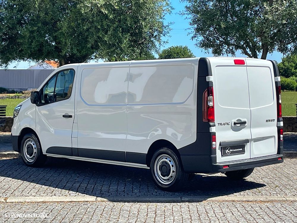 Renault Trafic 2.0 dCi Longa IVA Dedutível - 10