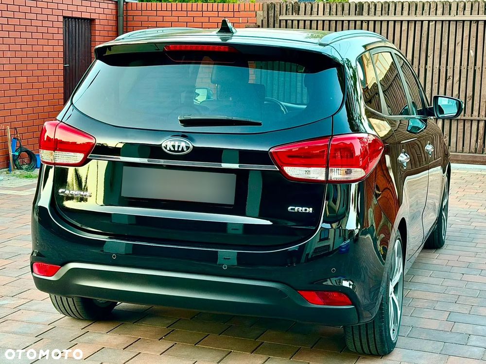 Kia Carens 1.7 CRDi Business Line 7os - 23