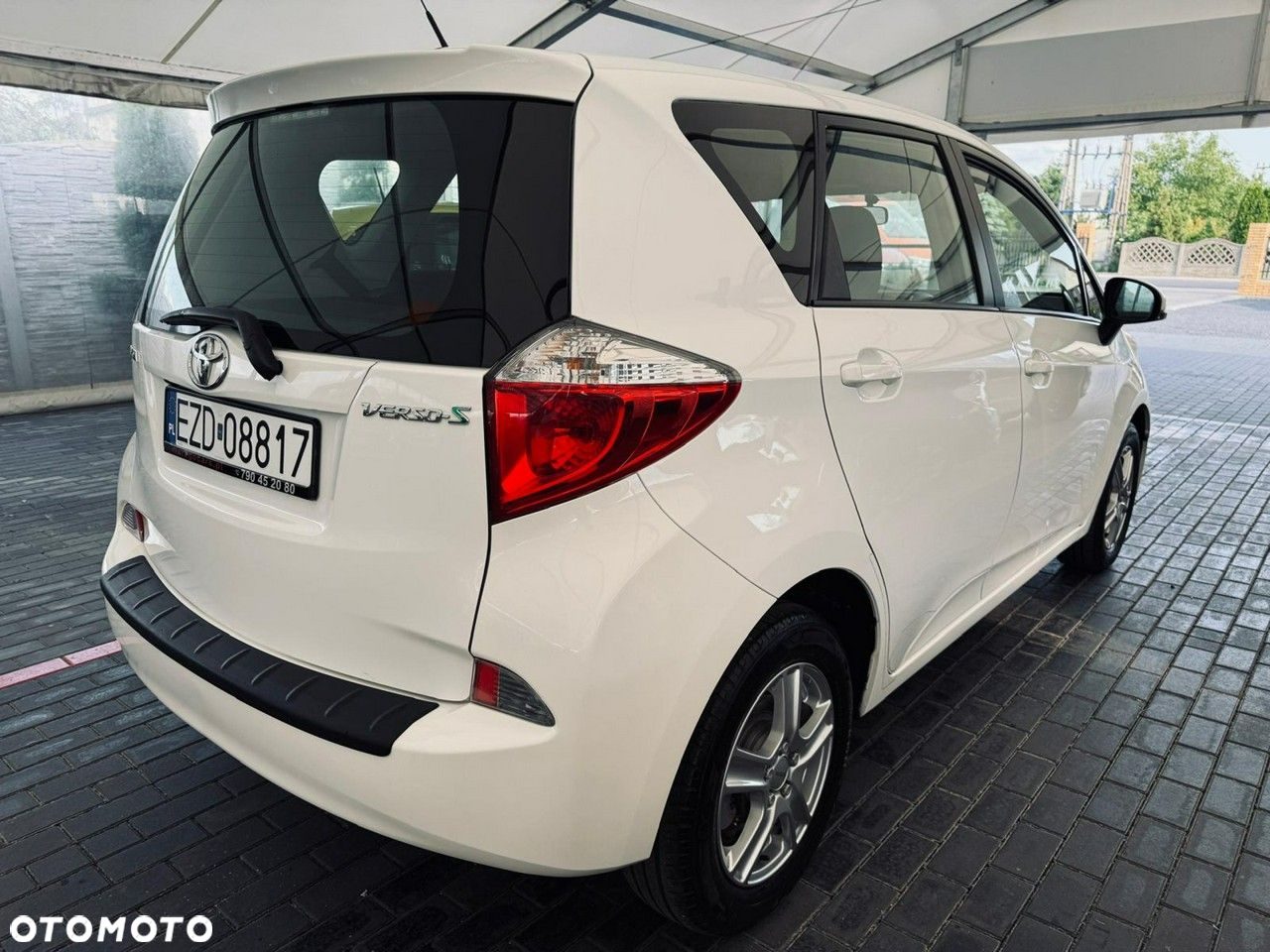 Toyota Verso S - 12