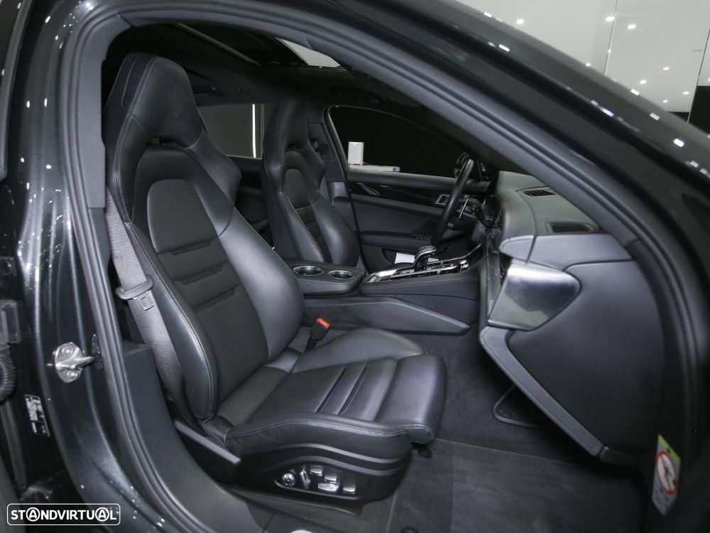Porsche Panamera Sport Turismo 4S E-Hybrid - 14