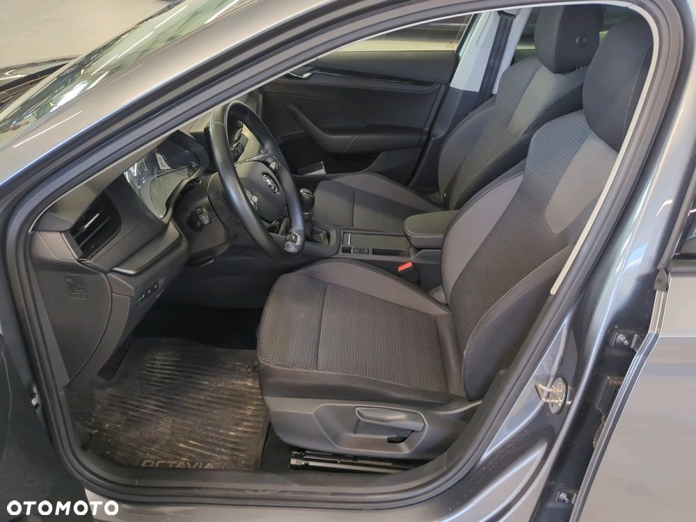 Skoda Octavia - 8