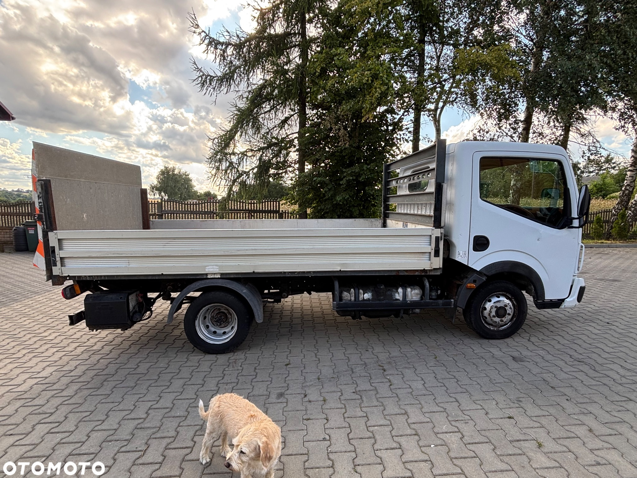 Renault Maxity - 7
