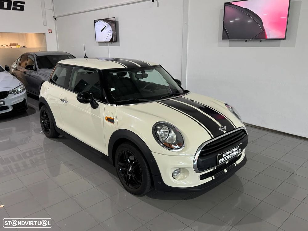 MINI 3 Portas One D - 11