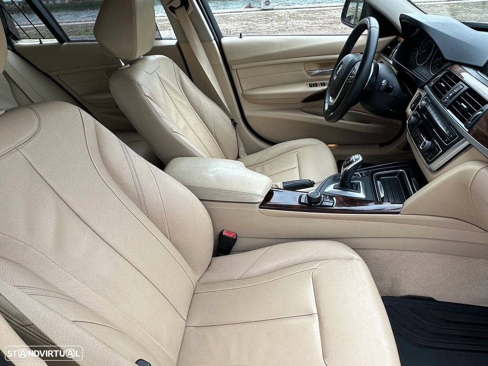 BMW 320 d Touring Auto Line Luxury - 25