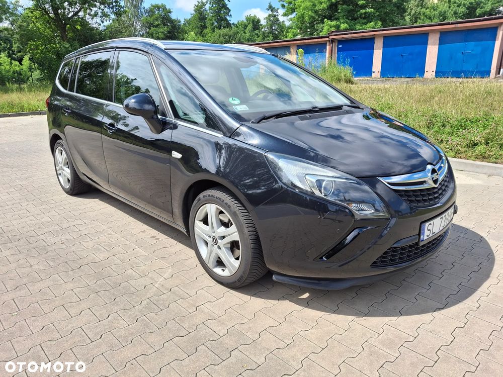 Opel Zafira - 10