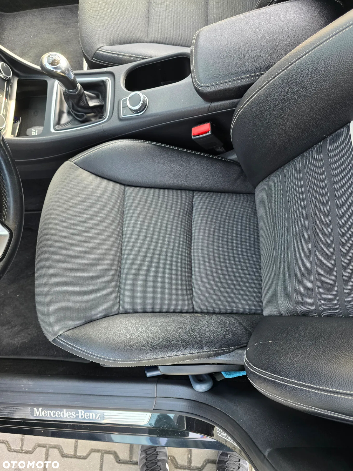 Mercedes-Benz Klasa A 180 BlueEfficiency Edition - 19