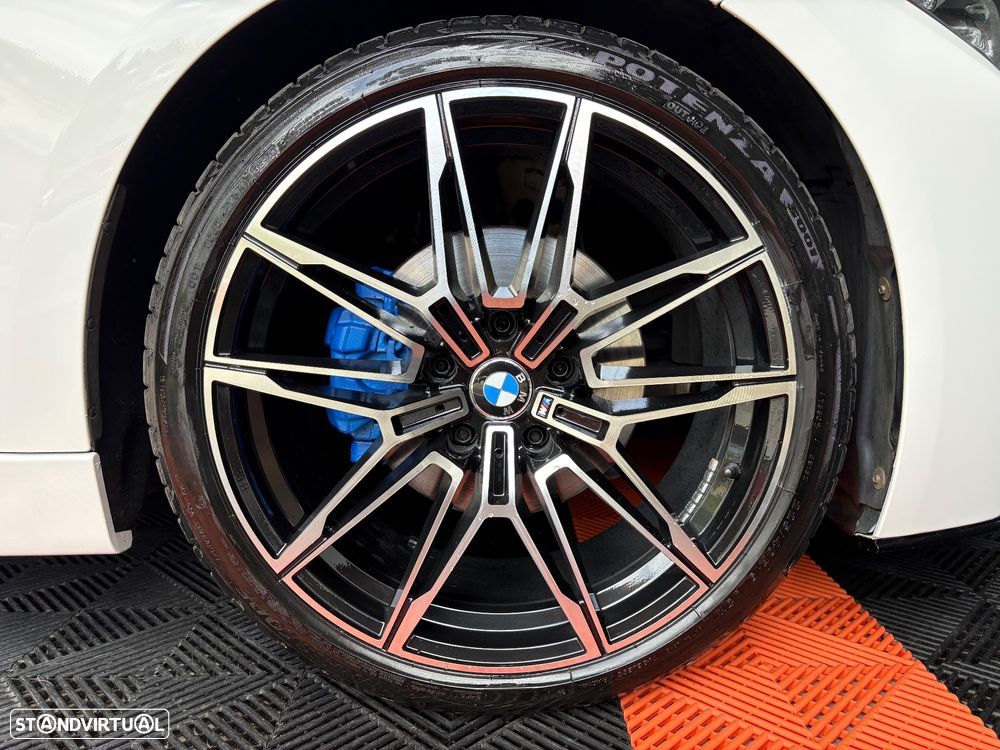BMW 320 d Auto Pack M - 4