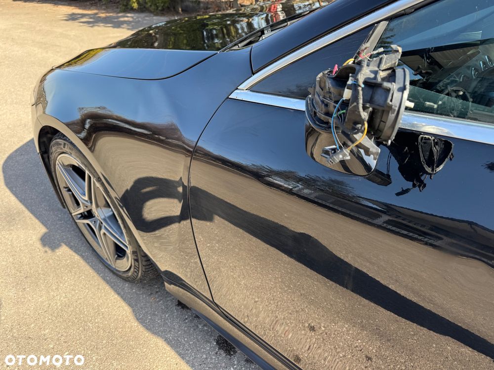 Mercedes-Benz CLS 300 d 4Matic 9G-TRONIC AMG Line - 24