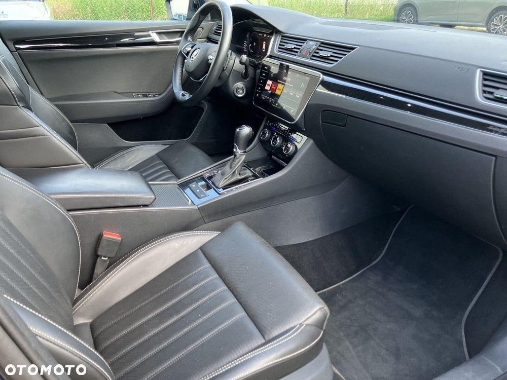 Skoda Superb 2.0 TDI SCR L&K DSG - 8