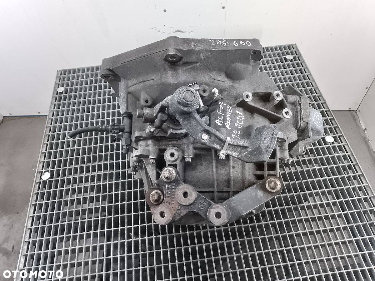 SKRZYNIA BIEGÓW MANUALNA ALFA ROMEO 159 M32  55192042 1.9 JTDm - 3
