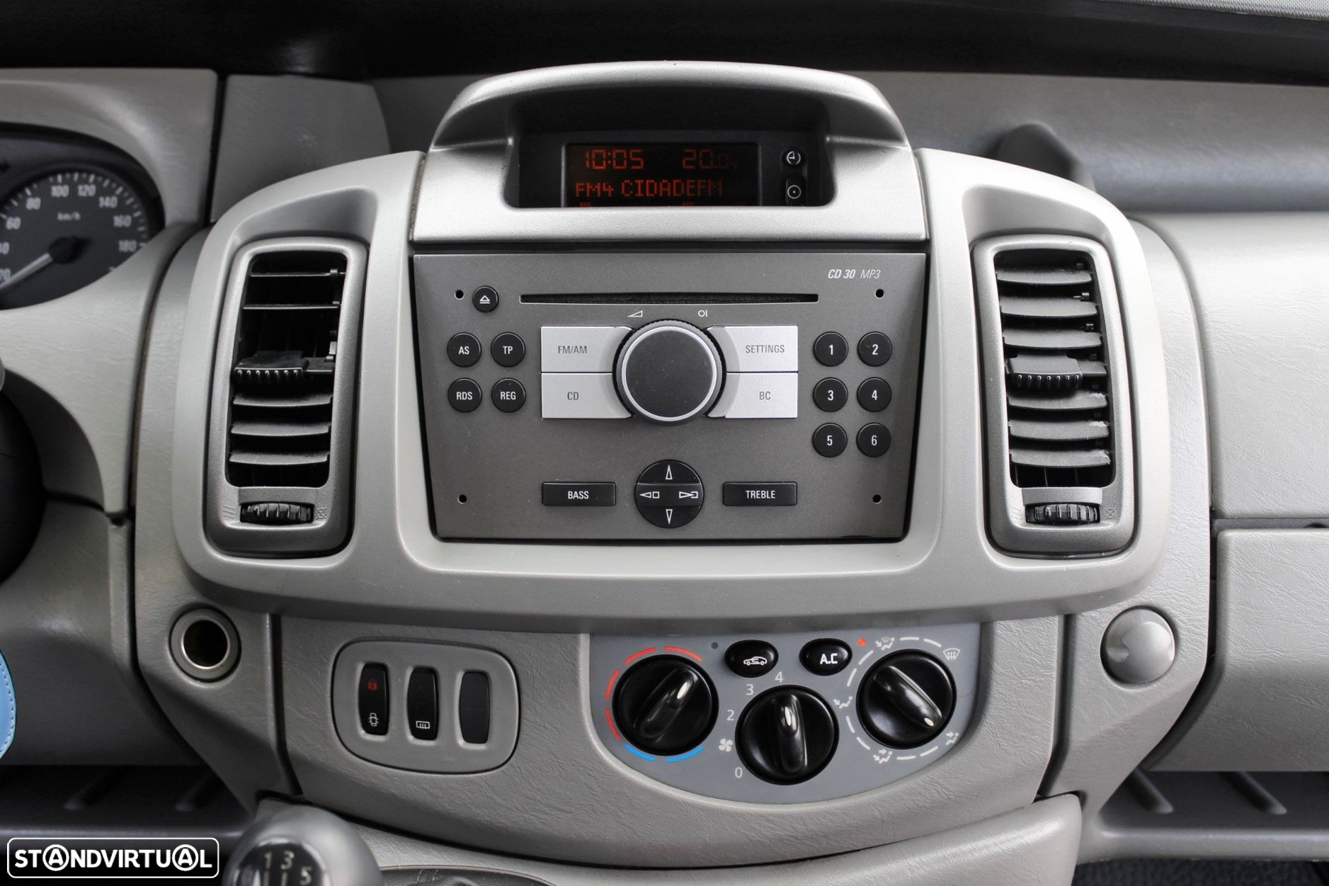 Opel Vivaro 2.0 CDTi L1H1 2.7T 6L - 17