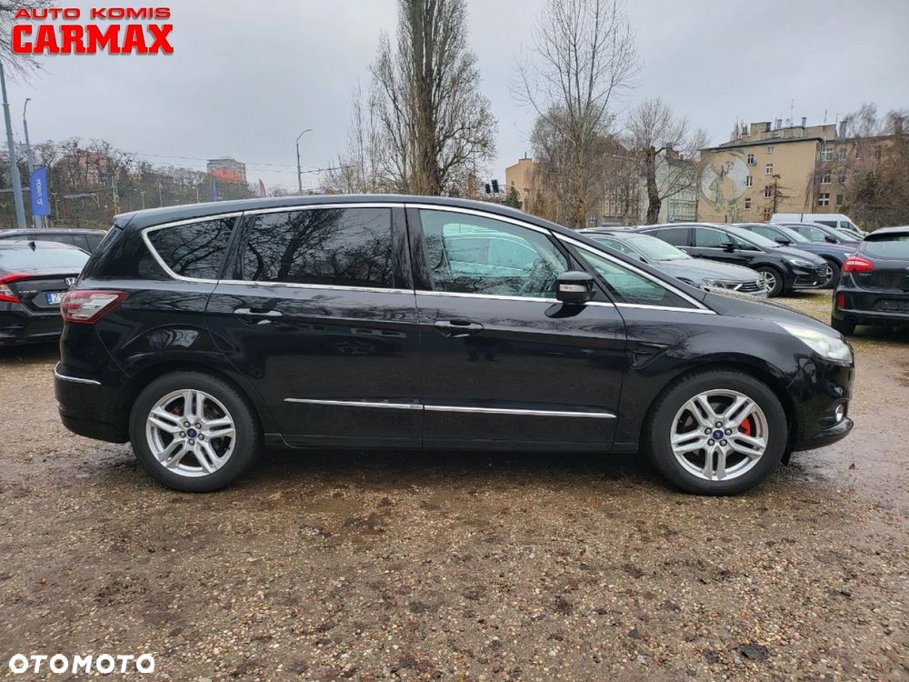 Ford S-Max - 8