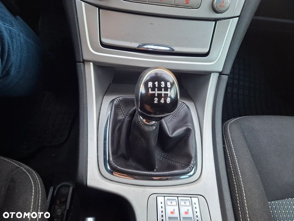 Ford Mondeo 2.0 TDCi Trend - 12