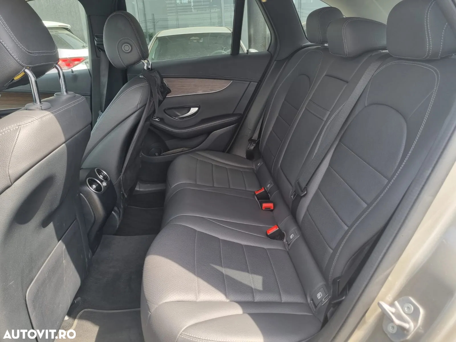 Mercedes-Benz GLC 200 4MATIC - 26