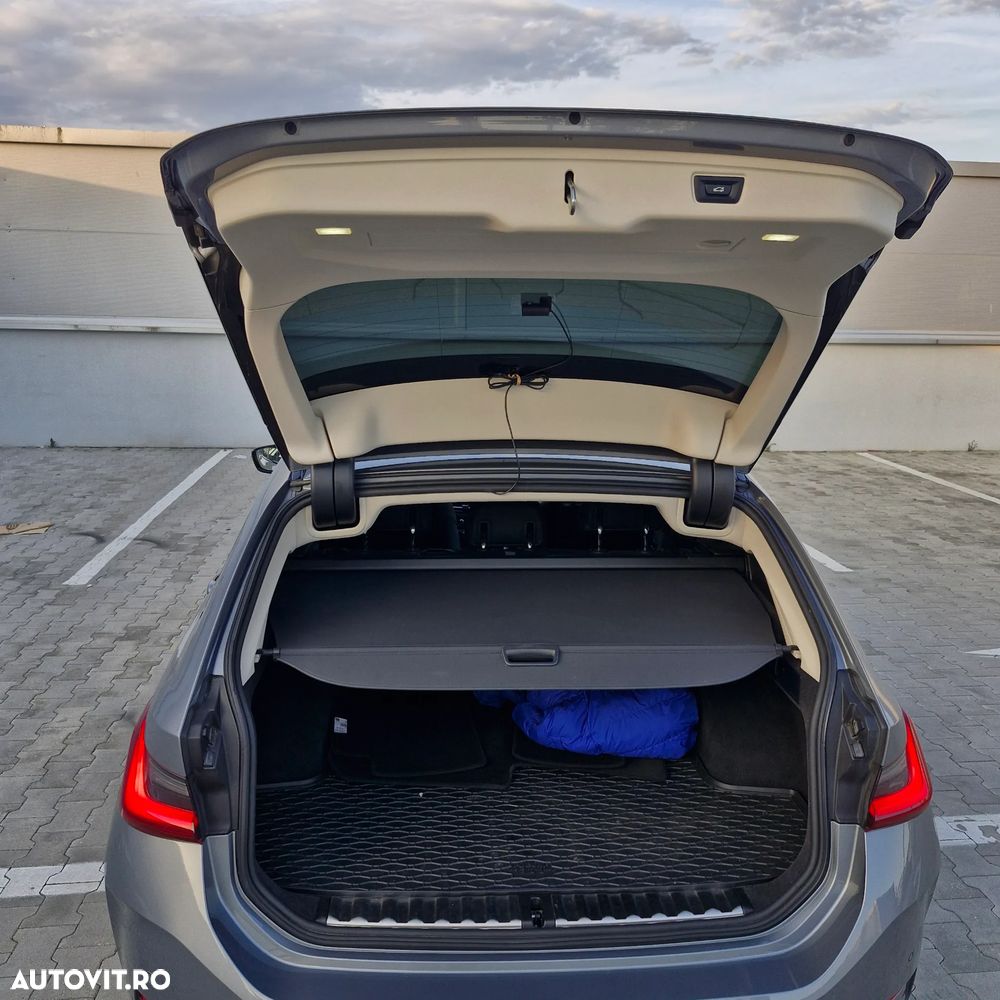 BMW Seria 3 318d AT MHEV - 19