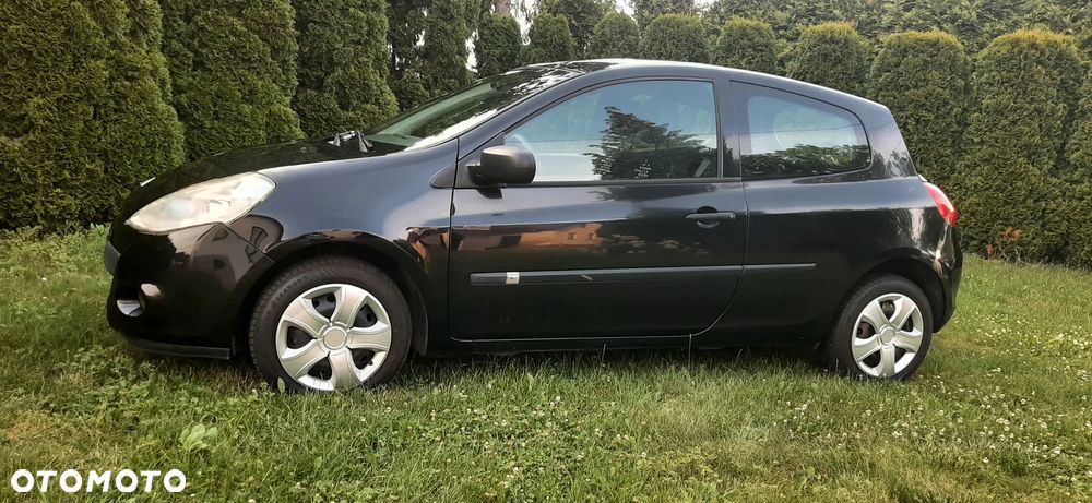 Renault Clio - 16