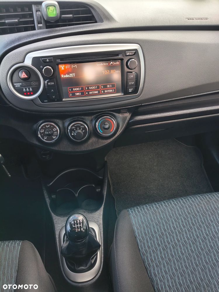 Toyota Yaris 1.33 VVT-i Executive - 15