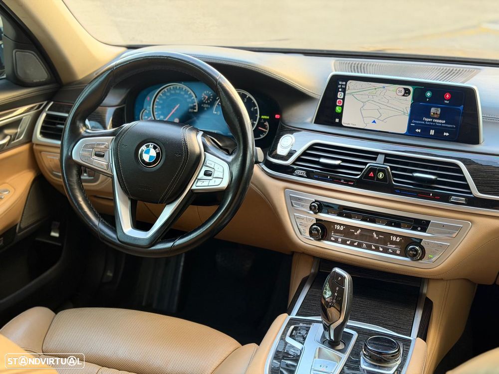 BMW 750 d xDrive Pack M - 41