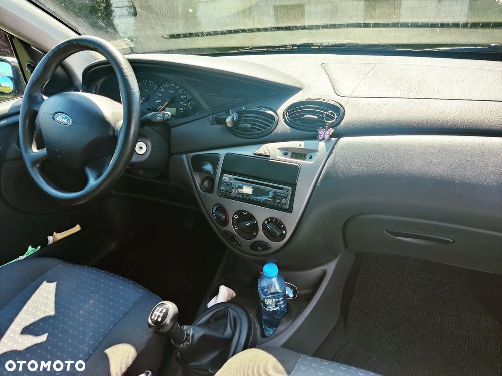 Ford Focus 1.6 Comfort - 5