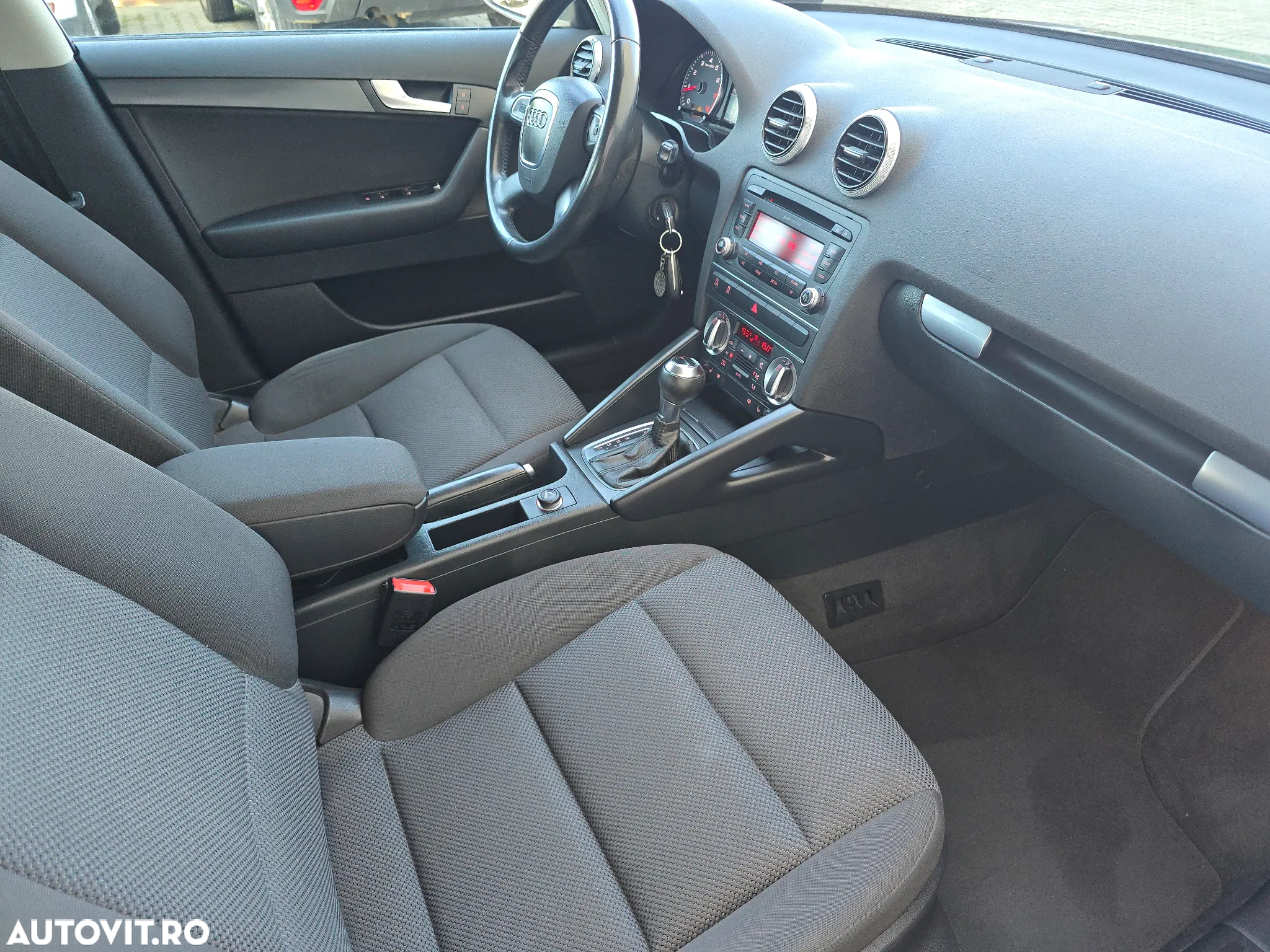 Audi A3 1.2 TFSI Sportback S tronic Ambiente - 8