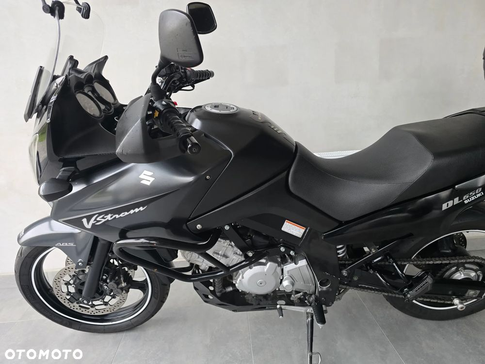 Suzuki V-STROM - 16