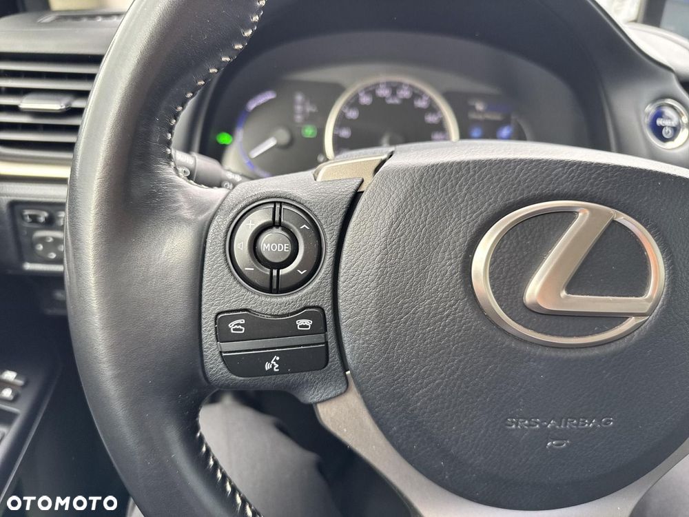 Lexus CT - 14